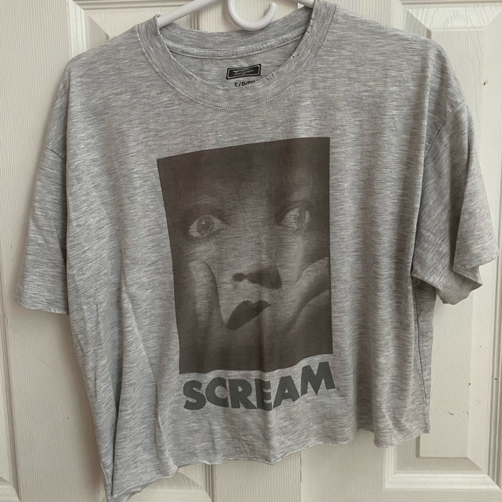 Gray Graphic Tee with Scream Print
